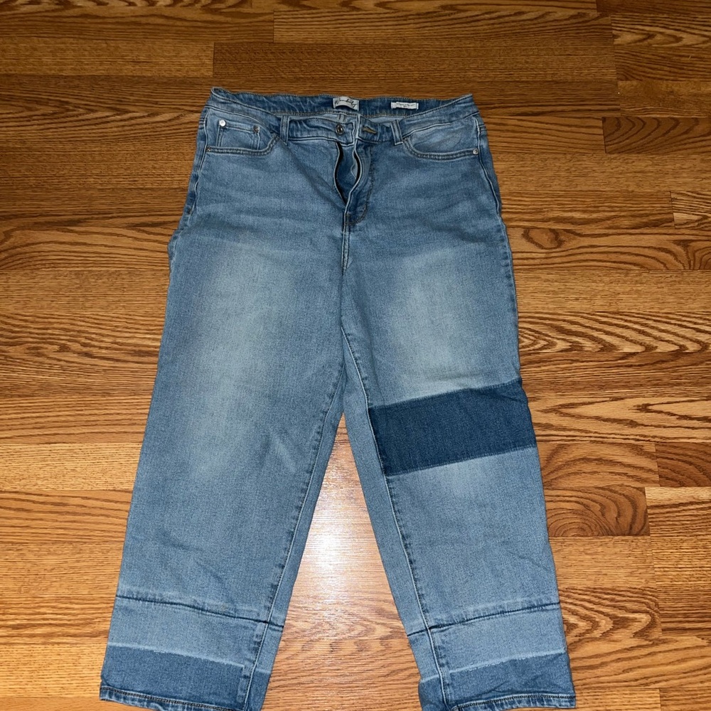 Asymmetrical pattern Jeans